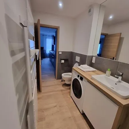 Superbe T2 Climatise, Idealement Situe Apartment