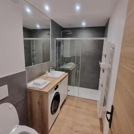 Superbe T2 Climatise, Idealement Situe Apartment *